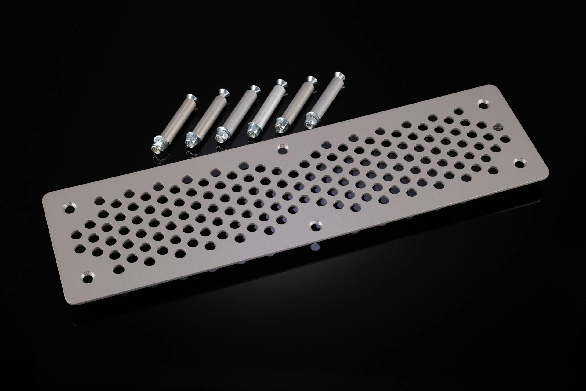 The 18 Riser — The Custom District Pedalboards
